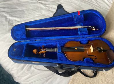 1/2 size Violin &case