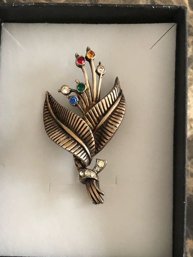 brooch