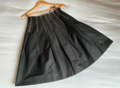 Gorgeous bnwt Y2K Coast pleated black skirt Size UK 10