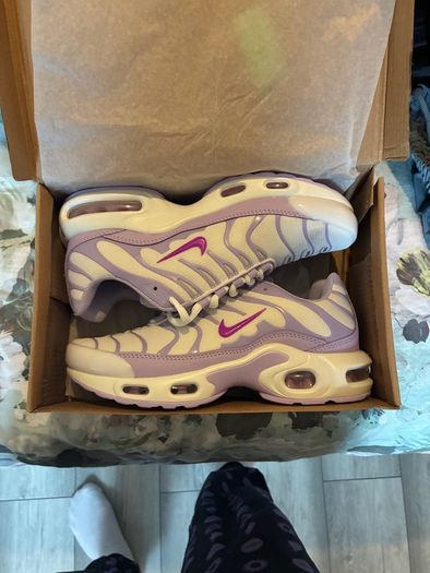 Women's Nike TNs
