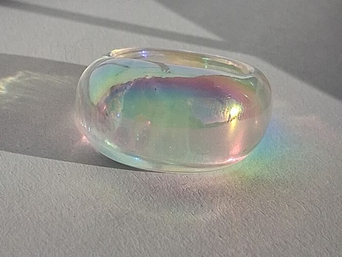 Colourless Pearly Iridescent Resin Ring