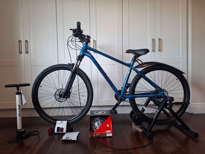 Merida Big Seven 60 Mountain Bike Bundle