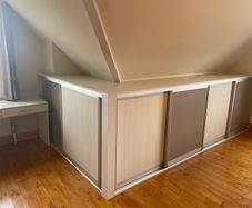 Fitted wardrobe Slidedrobe and vanity unit