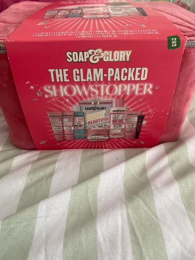 Soap and Glory showstopper set