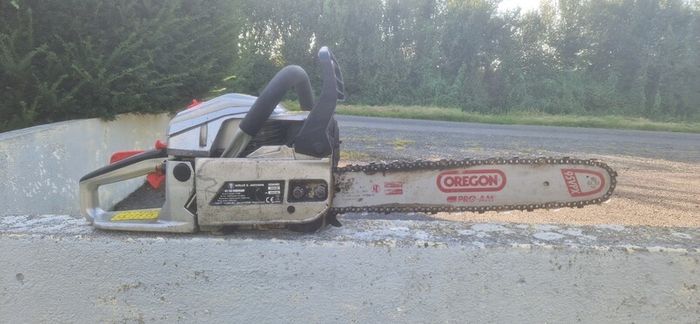chainsaw