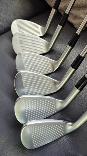Mizuno 921 JPX Hot Metal