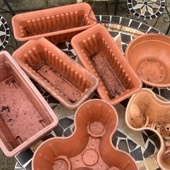 Garden pots