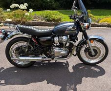 Kawasaki W800