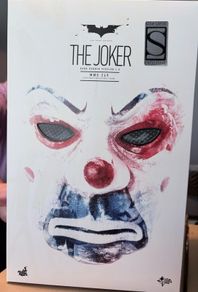 Hot Toys Bank Robber Joker 1/6 scale The Dark Knight