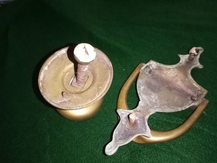knob and knocker