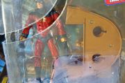 Captain Marvel Marvel Legends figure 2005