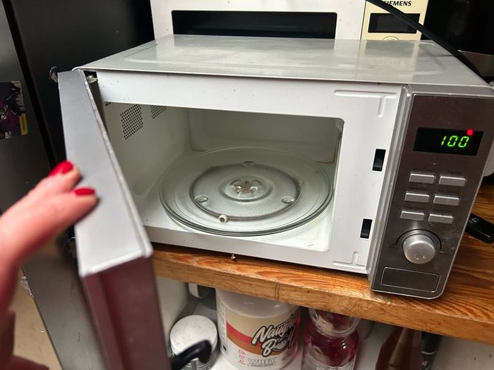 Igenix Microwave