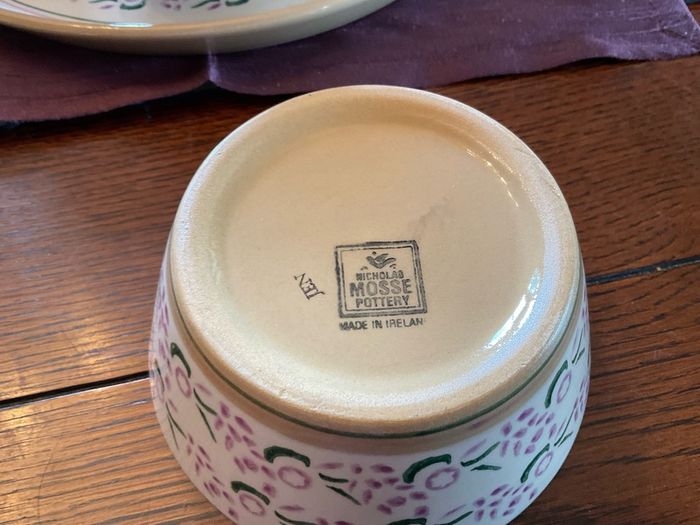 Nicholas Mosse new lavender 7 piece set , 6 bowls and a cylinder jug . Bowls are 6 inches in diameter and jug is 4 and a half inches in height