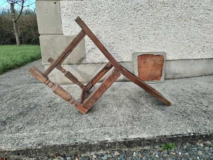 Antique Chair From The 1900's - Vintage Furniture Collectors Restoration Project - Retro Collectable