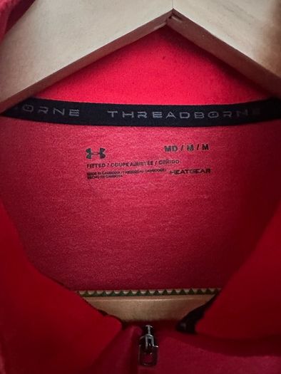 Under Armour Quarter Zip - Medium