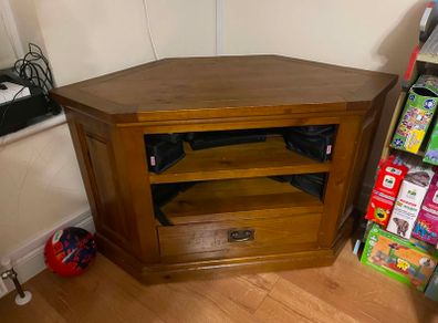 tv unit / stand