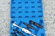 Brand New 5 Pcs Inner Bearing Pullers