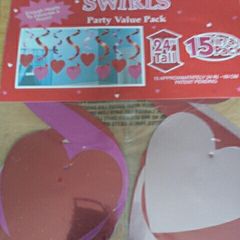 Streamin Swirls Heart Shaped Ceiling Decoration
