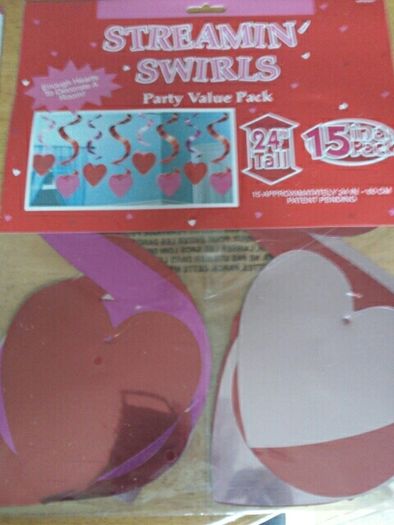Streamin Swirls Heart Shaped Ceiling Decoration