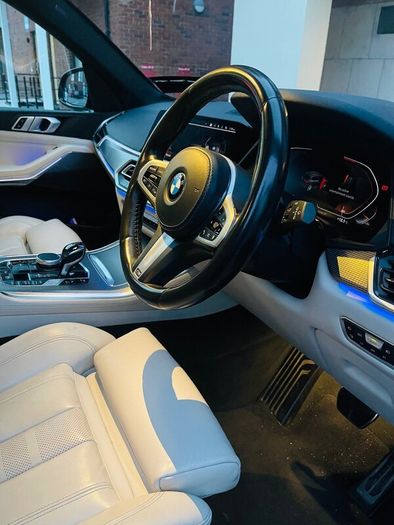 BMW X5 M Sport Carbon Black - 7 Seats [Reduced]