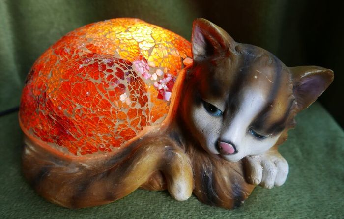 Vintage Cat Lamp - Table Lamp