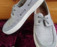 Boy's shoes