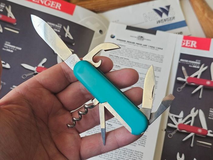 Vintage Wenger Viking Discontinued Collectable 85mm Swiss Army Knife