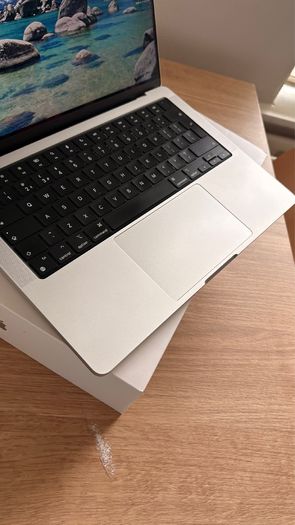 Apple MacBook Pro m2 pro | mint condition | 16gb RAN | 512ssd | 14 inch