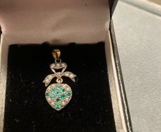 Edwardian Style bow pendant