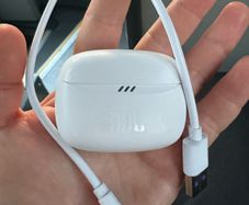 JBL Tune Buds 2