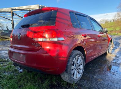2012 Volkswagen Golf BREAKING
