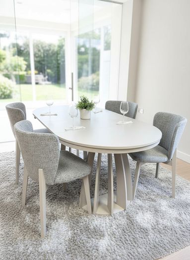 Brand New Extandable Table 180 cm and 4 Chairs