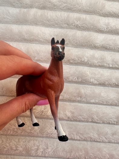 Britains Pony Horse Resin approx. 9 cm. Used Please see photos