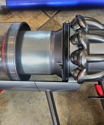 Dyson V11 absolute