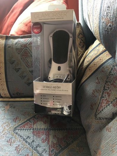 Glamoriser detangle and dry brush