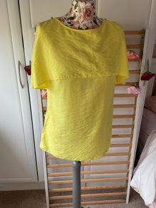 Statement bright yellow top size 10 cape effect short sleeve top