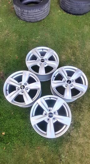 Kia  17"  5x114.3