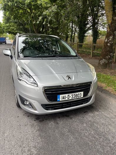 Peugeot 5008 7 SEATER new nct 03/27