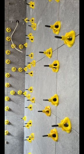 Tile leveling