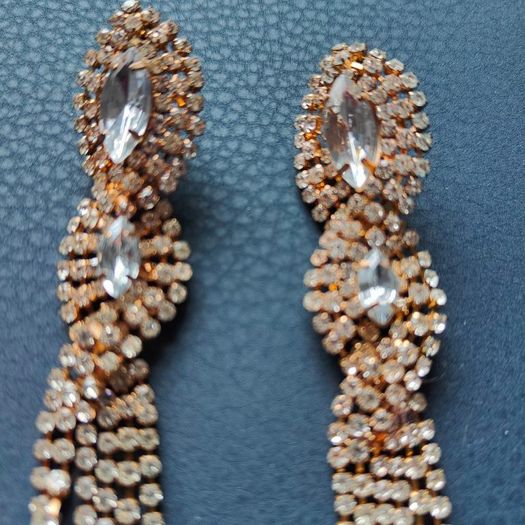 Very nice long Earrings
