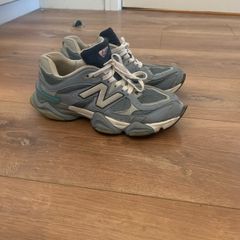 New Balance size 6