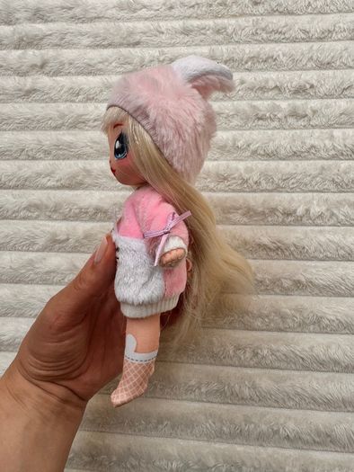 Na! Na! Na! Surprise Doll Aubrey Heart with Bunny Sweater Used Please see photos