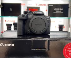 Canon Eos R10