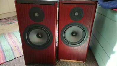 Wharfedale 517 speakers