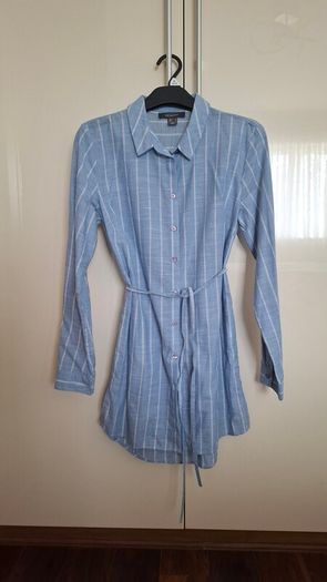 Women's Shirt XS (Size 6)
