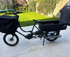 Bicicapace E-Just Long cargo bike