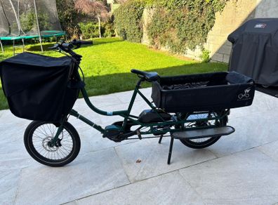 Bicicapace E-Just Long cargo bike