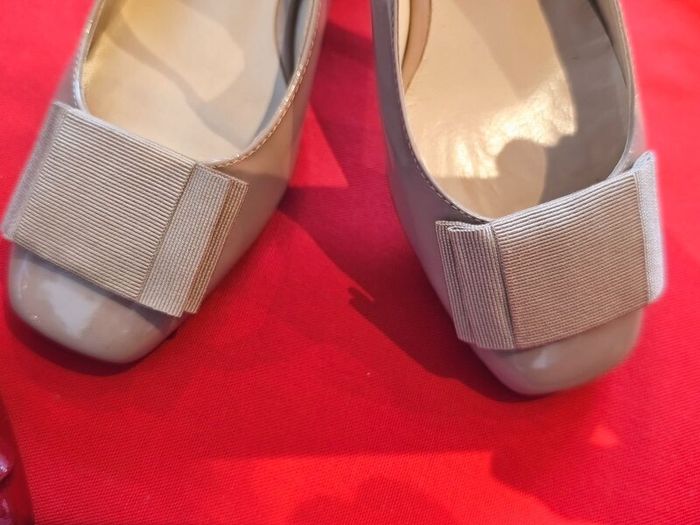 Women's leather shoes.