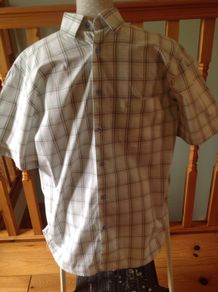 L Short Sleeved Check Shirt