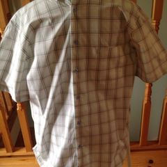 L Short Sleeved Check Shirt